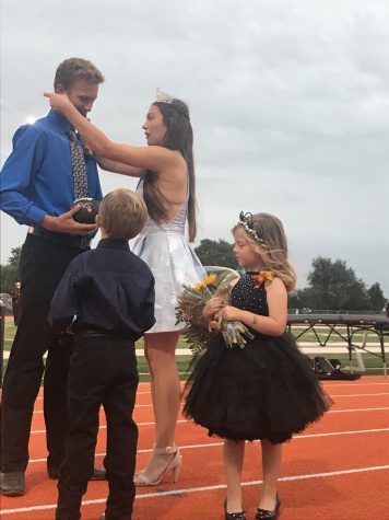 Oriole spirit soars over cold, rainy day