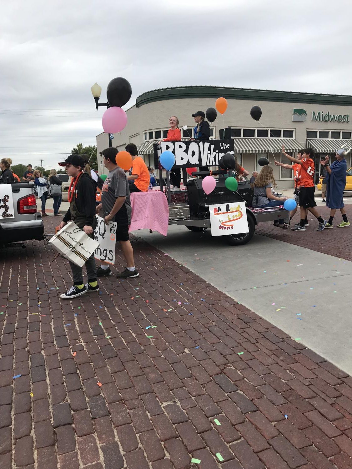 Oriole spirit soars over cold, rainy day