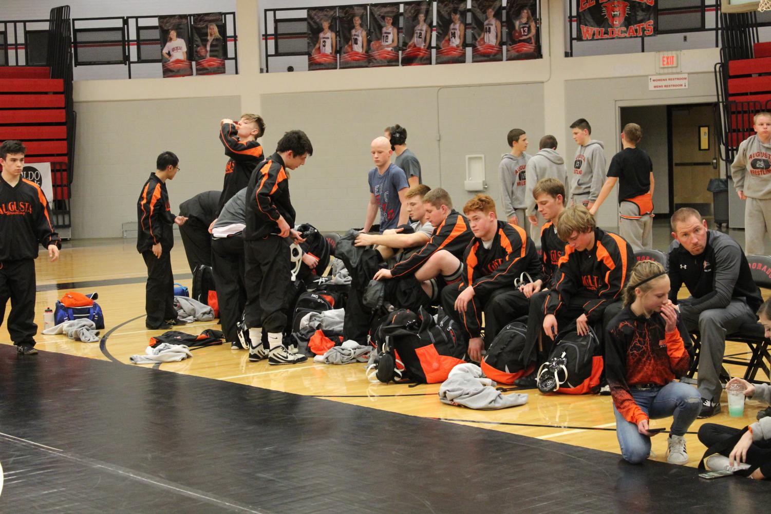 Wrestling encourages team bonding