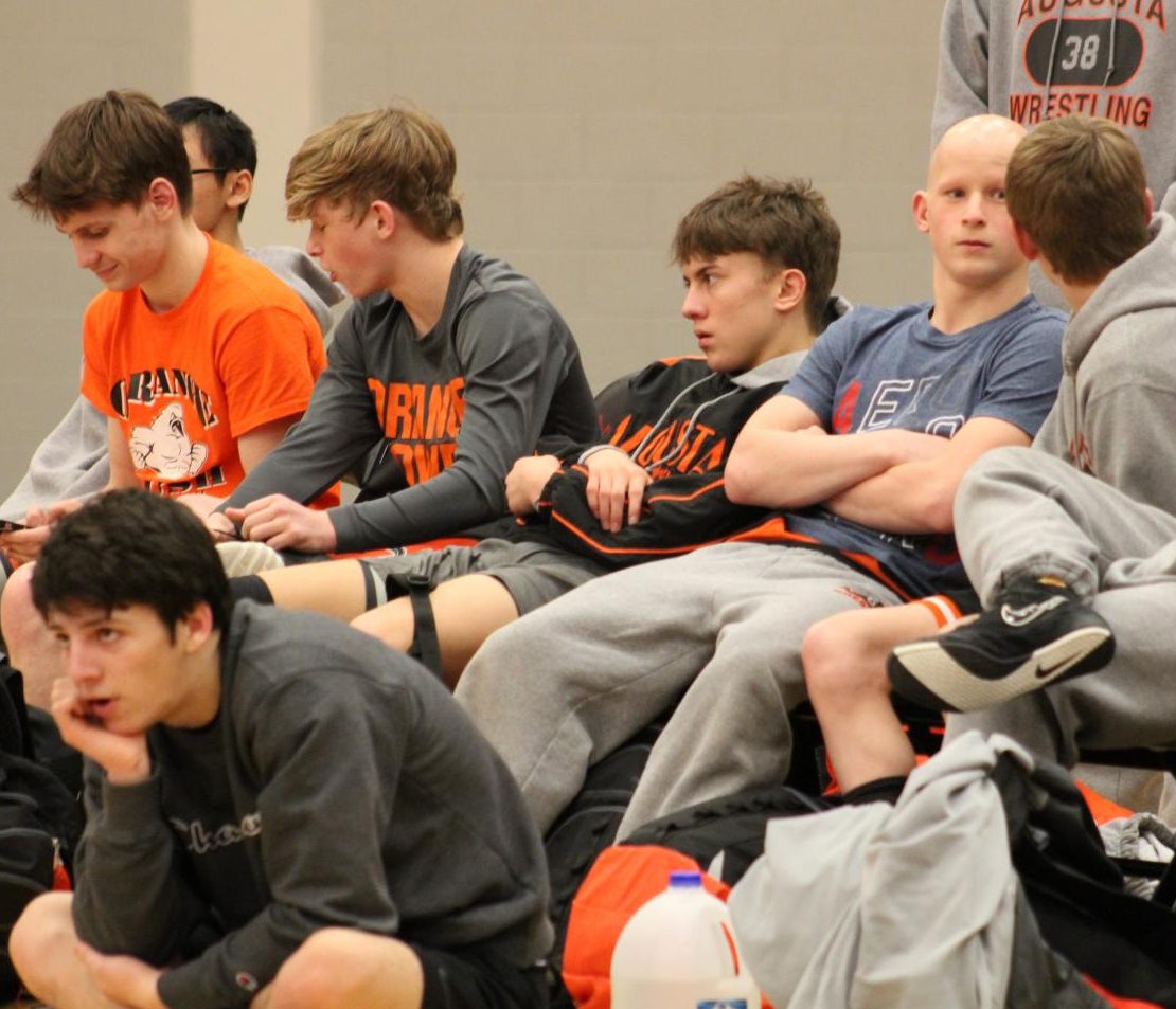 Wrestling encourages team bonding