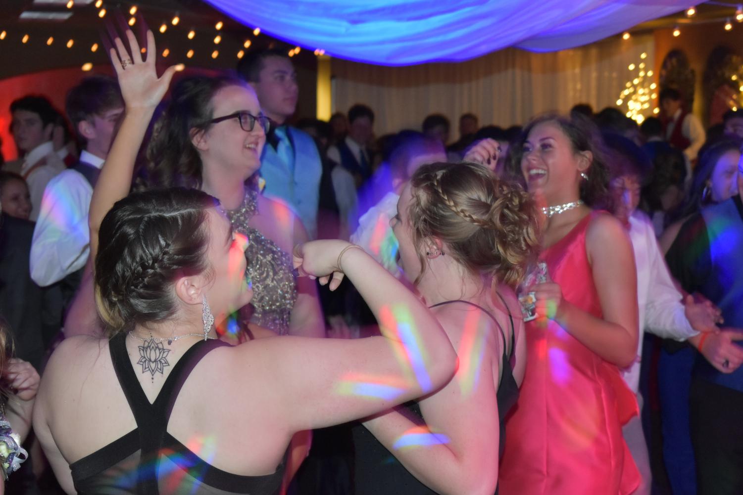 Prom Photo Gallery 2018-19