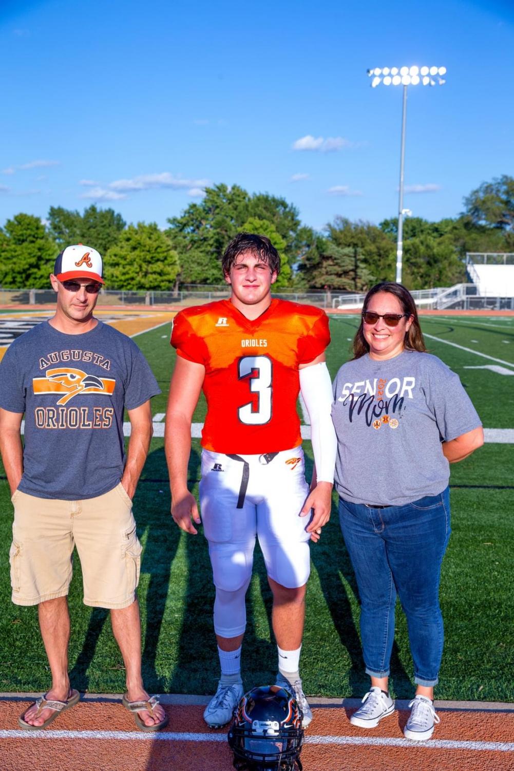 Senior night recognizes athletes