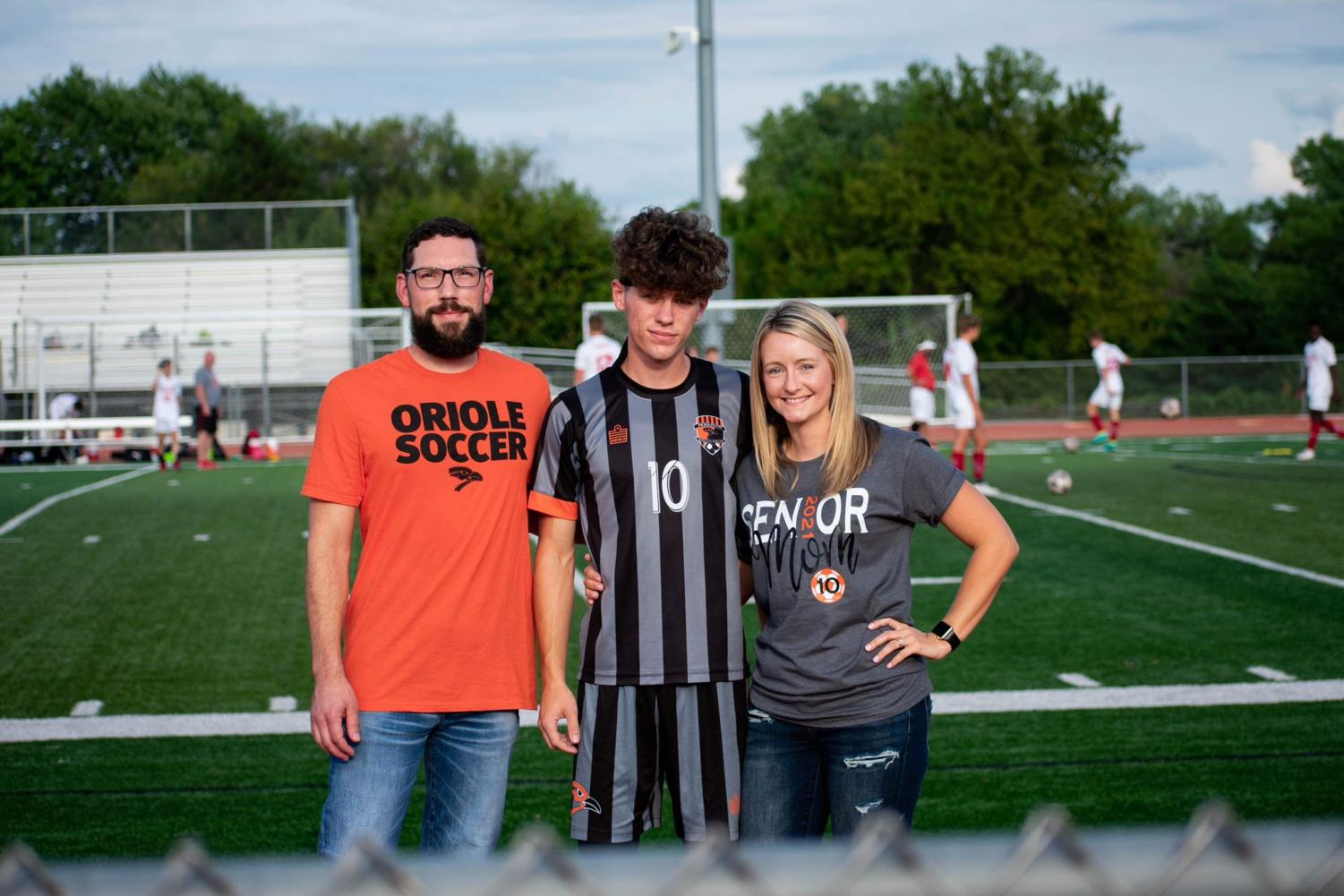 Senior night recognizes athletes