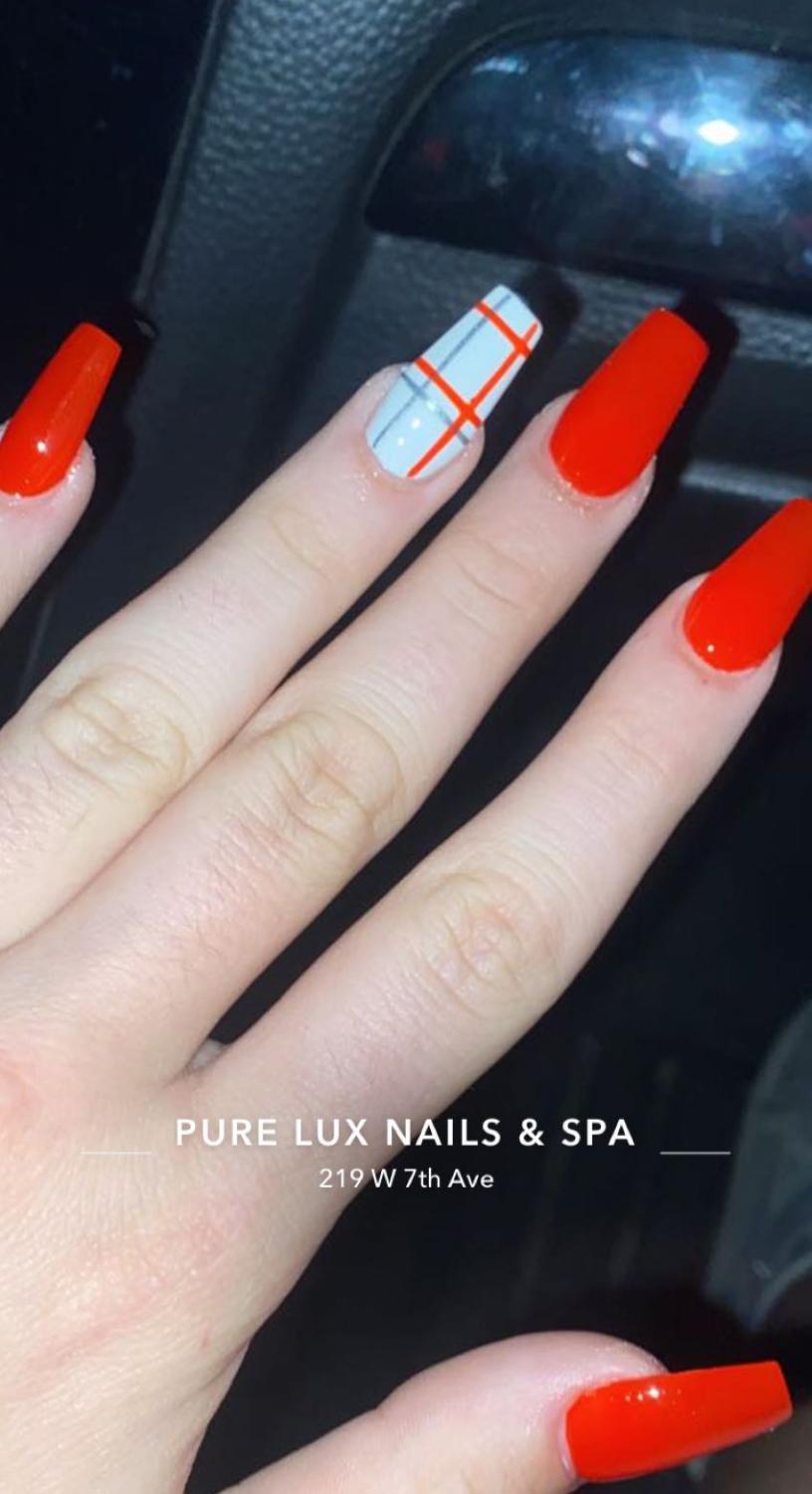 Girls show personalities with nail designs